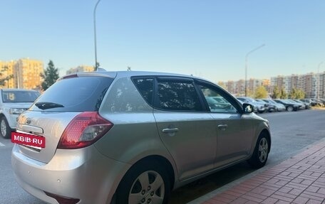 KIA cee'd I рестайлинг, 2012 год, 740 000 рублей, 16 фотография