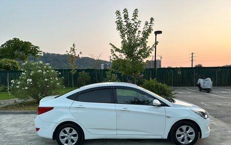 Hyundai Solaris II рестайлинг, 2016 год, 945 000 рублей, 7 фотография