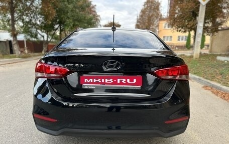 Hyundai Solaris II рестайлинг, 2017 год, 1 100 000 рублей, 4 фотография