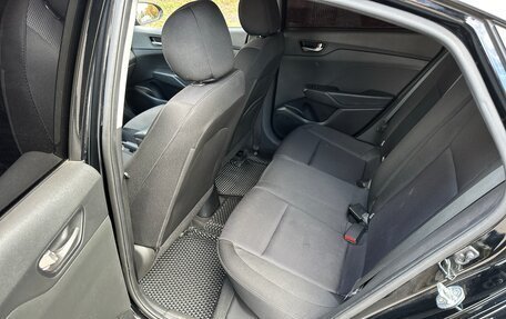 Hyundai Solaris II рестайлинг, 2017 год, 1 100 000 рублей, 11 фотография