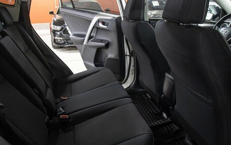 Toyota RAV4, 2017 год, 2 149 000 рублей, 12 фотография