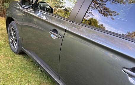 Mitsubishi Outlander III рестайлинг 3, 2013 год, 1 400 000 рублей, 2 фотография
