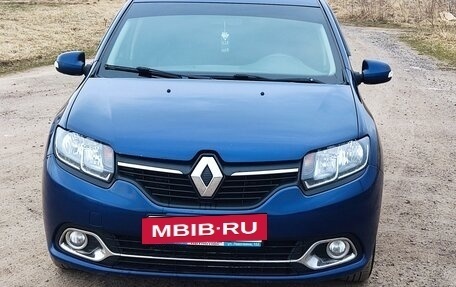 Renault Logan II, 2017 год, 810 000 рублей, 10 фотография
