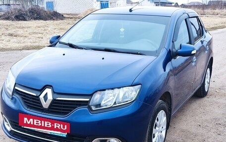 Renault Logan II, 2017 год, 810 000 рублей, 14 фотография