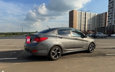 Hyundai Solaris II рестайлинг, 2011 год, 750 000 рублей, 4 фотография