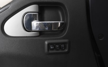 Nissan Pathfinder, 2011 год, 1 290 000 рублей, 24 фотография