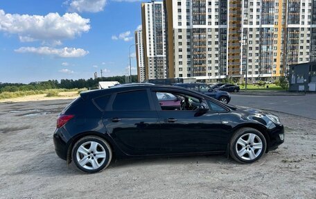 Opel Astra J, 2011 год, 420 000 рублей, 3 фотография