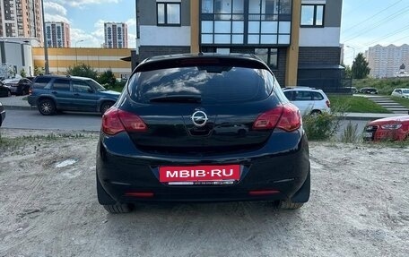 Opel Astra J, 2011 год, 420 000 рублей, 2 фотография