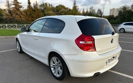BMW 1 серия, 2011 год, 950 000 рублей, 7 фотография