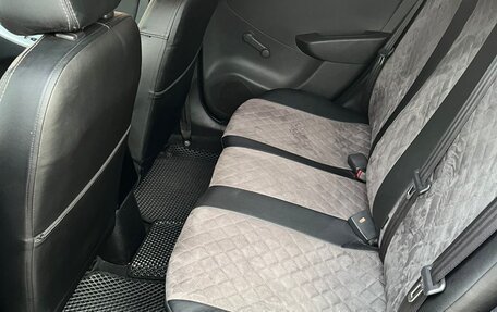 Hyundai Solaris II рестайлинг, 2013 год, 999 999 рублей, 10 фотография