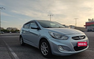 Hyundai Solaris II рестайлинг, 2012 год, 630 000 рублей, 1 фотография