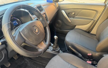 Renault Logan II, 2017 год, 485 000 рублей, 11 фотография