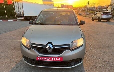 Renault Logan II, 2017 год, 485 000 рублей, 3 фотография