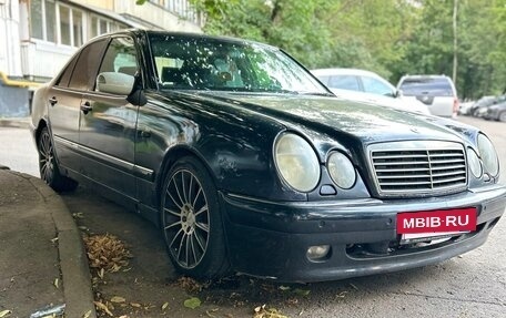 Mercedes-Benz E-Класс, 1998 год, 250 000 рублей, 2 фотография