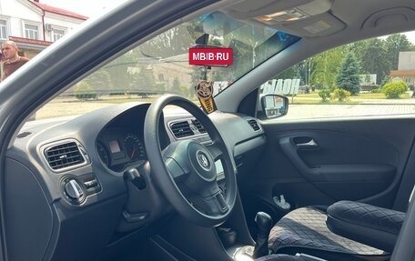 Volkswagen Polo VI (EU Market), 2011 год, 900 000 рублей, 7 фотография