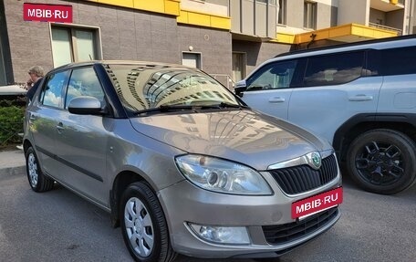 Skoda Fabia II, 2011 год, 690 000 рублей, 2 фотография