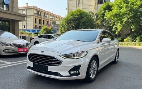 Ford Mondeo V, 2022 год, 1 400 111 рублей, 1 фотография