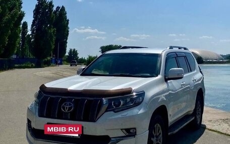 Toyota Land Cruiser Prado 150 рестайлинг 2, 2018 год, 5 100 000 рублей, 3 фотография