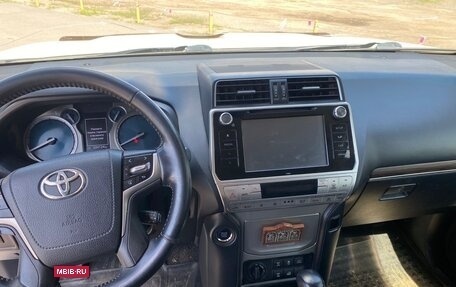 Toyota Land Cruiser Prado 150 рестайлинг 2, 2018 год, 5 100 000 рублей, 10 фотография