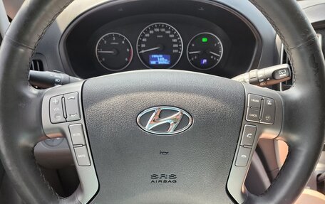 Hyundai Grand Starex Grand Starex I рестайлинг 2, 2020 год, 2 600 000 рублей, 12 фотография