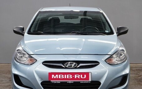 Hyundai Solaris II рестайлинг, 2011 год, 800 000 рублей, 2 фотография
