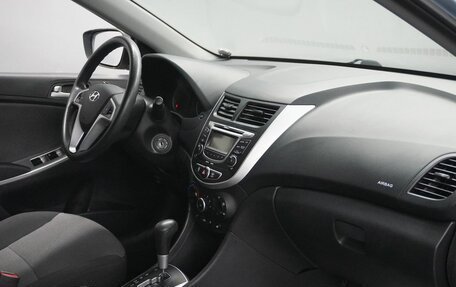 Hyundai Solaris II рестайлинг, 2011 год, 800 000 рублей, 12 фотография