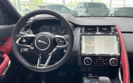 Jaguar E-Pace, 2024 год, 3 164 000 рублей, 12 фотография