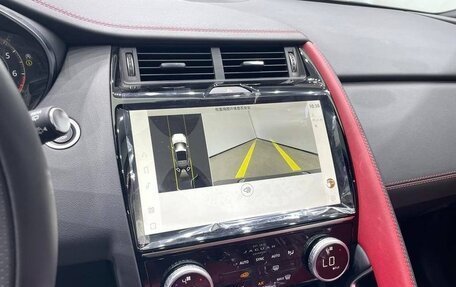 Jaguar E-Pace, 2024 год, 3 164 000 рублей, 10 фотография