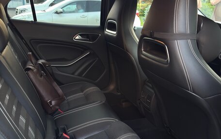 Mercedes-Benz GLA, 2018 год, 2 530 000 рублей, 23 фотография