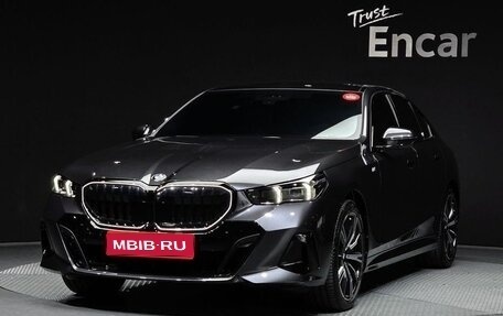 BMW 5 серия, 2025 год, 5 680 000 рублей, 1 фотография