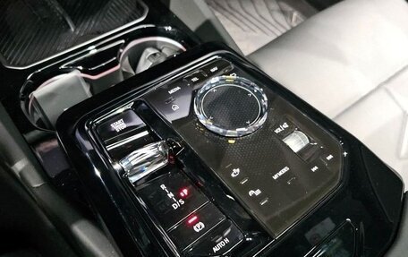 BMW 5 серия, 2025 год, 5 680 000 рублей, 10 фотография