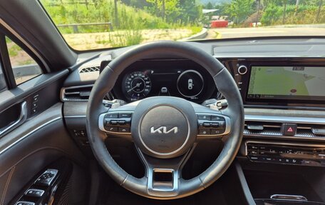 KIA K5, 2022 год, 2 400 000 рублей, 9 фотография