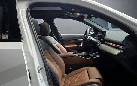 BMW 5 серия, 2025 год, 5 710 000 рублей, 6 фотография