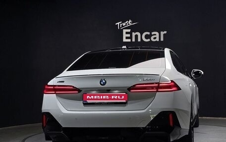 BMW 5 серия, 2025 год, 5 710 000 рублей, 4 фотография