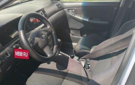 Toyota Corolla, 2004 год, 700 000 рублей, 8 фотография