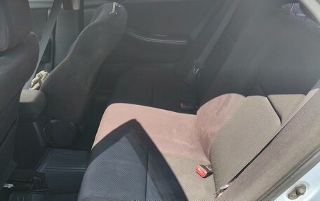 Toyota Corolla, 2004 год, 700 000 рублей, 9 фотография