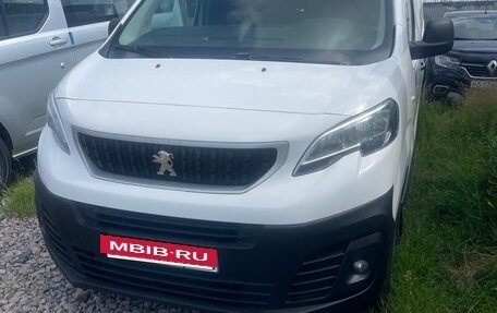 Peugeot Expert, 2021 год, 1 790 000 рублей, 2 фотография