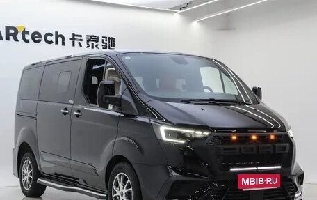 Ford Tourneo Custom I рестайлинг, 2023 год, 3 350 000 рублей, 2 фотография
