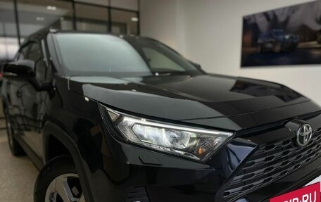 Toyota RAV4, 2021 год, 3 900 000 рублей, 7 фотография