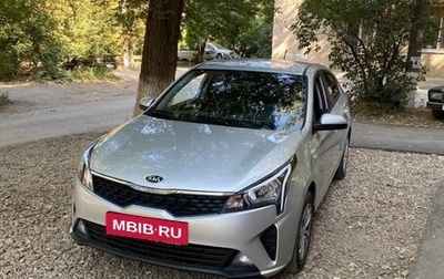 KIA Rio IV, 2021 год, 2 100 000 рублей, 1 фотография