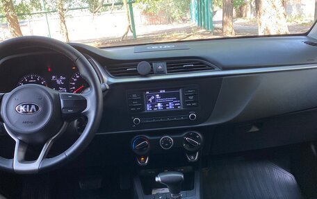 KIA Rio IV, 2021 год, 2 100 000 рублей, 6 фотография