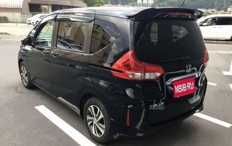 Honda Freed II, 2022 год, 1 298 000 рублей, 3 фотография