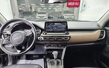KIA Seltos I, 2022 год, 1 841 334 рублей, 7 фотография