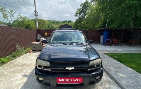 Chevrolet TrailBlazer II, 2004 год, 650 000 рублей, 2 фотография
