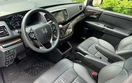 Honda Odyssey IV, 2021 год, 2 330 000 рублей, 8 фотография