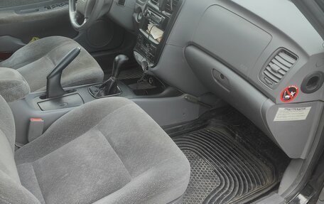 KIA Magentis I, 2001 год, 250 000 рублей, 12 фотография