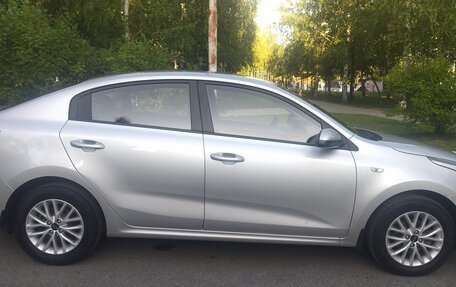 KIA Rio IV, 2018 год, 1 350 000 рублей, 8 фотография