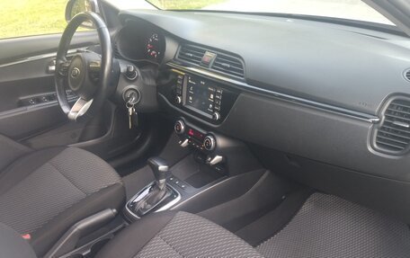 KIA Rio IV, 2018 год, 1 350 000 рублей, 19 фотография