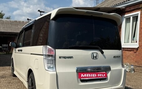 Honda Stepwgn IV, 2010 год, 1 200 000 рублей, 5 фотография