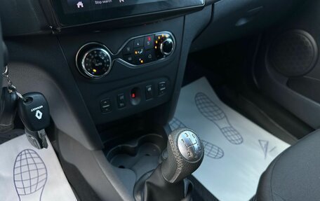 Renault Sandero II рестайлинг, 2015 год, 979 000 рублей, 16 фотография